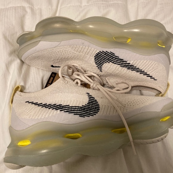 Nike Air Max Scorpion Lemon Wash Size 10 DS - Picture 5 of 6